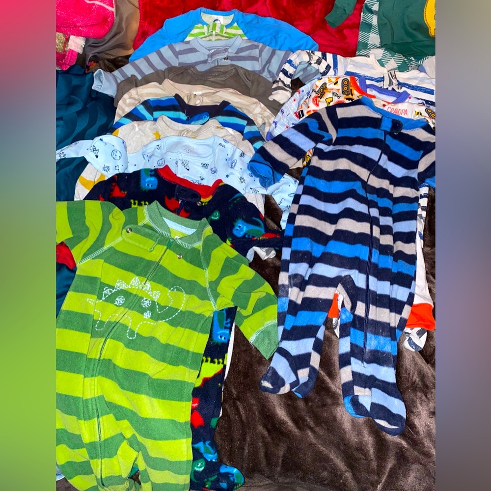 3-6 and 6-9 month boy sleepers. All 13 of them for $10 or 2$ for one